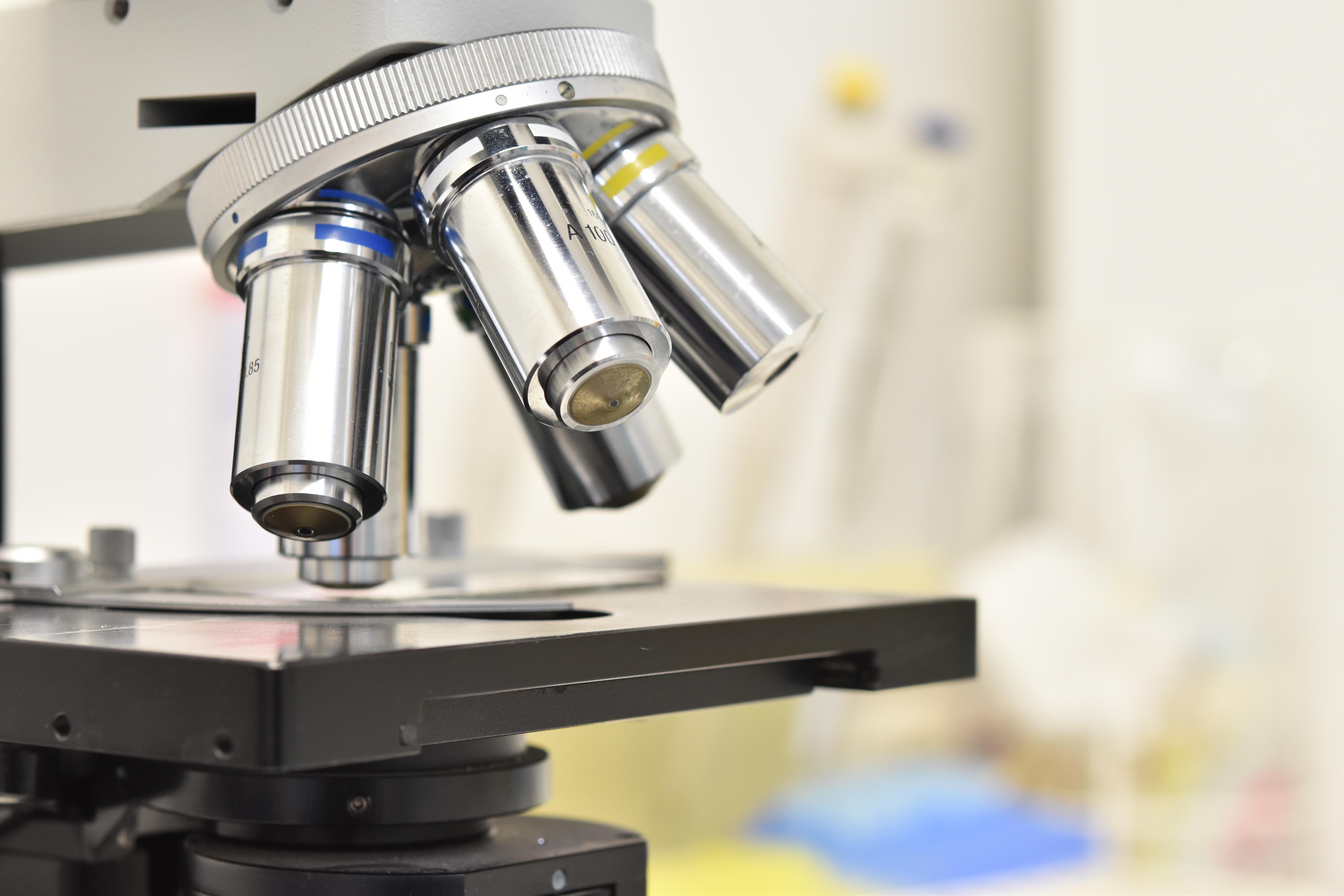 Laboratoire d'anatomopathologie